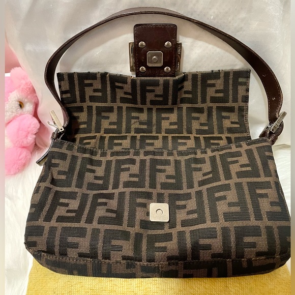 🤍VTG FENDI BAGUETTE ZUCCA Zucchino TOBACCO Pochette Shoulder Bag🤍🍬 - Picture 12 of 17